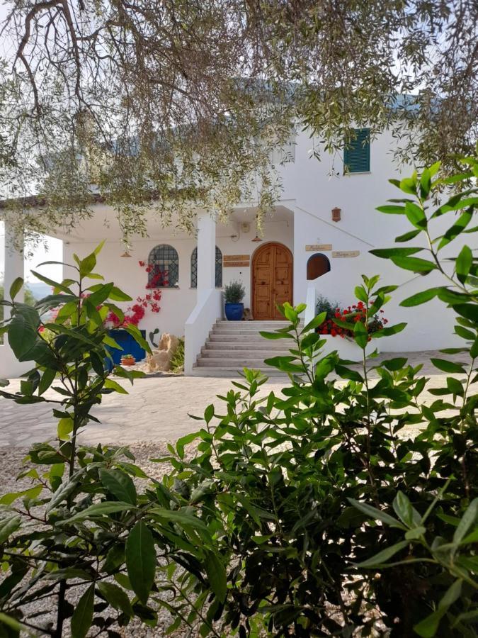 Agriturismo Palas De Serra Country Resort Onifai Exteriör bild